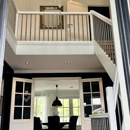 بيت للعطل Stort Luftig Hus I